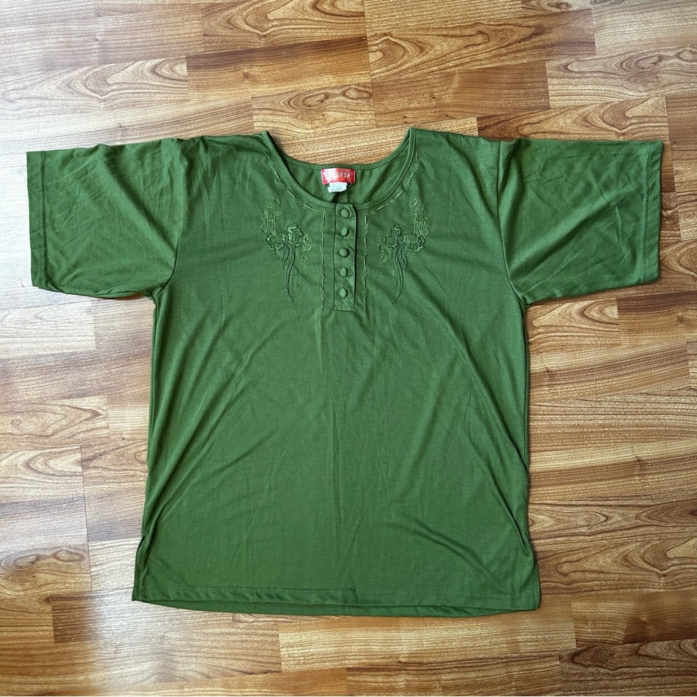 4/$15 Grip green top